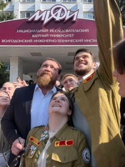 21 округ. Диалог студентов и депутата